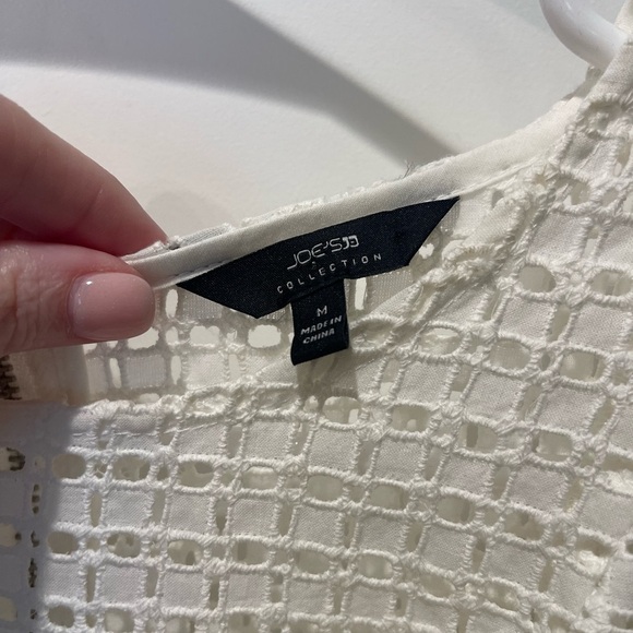 Joe’s Collection Cream Ruffled Sleeveless Blouse.     0012 - Picture 4 of 4